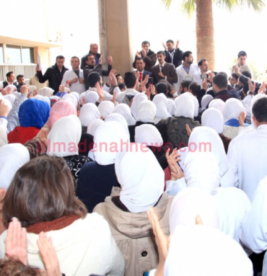 اتفاق ينهي اعتصام ممرضي مستشفى الجامعة